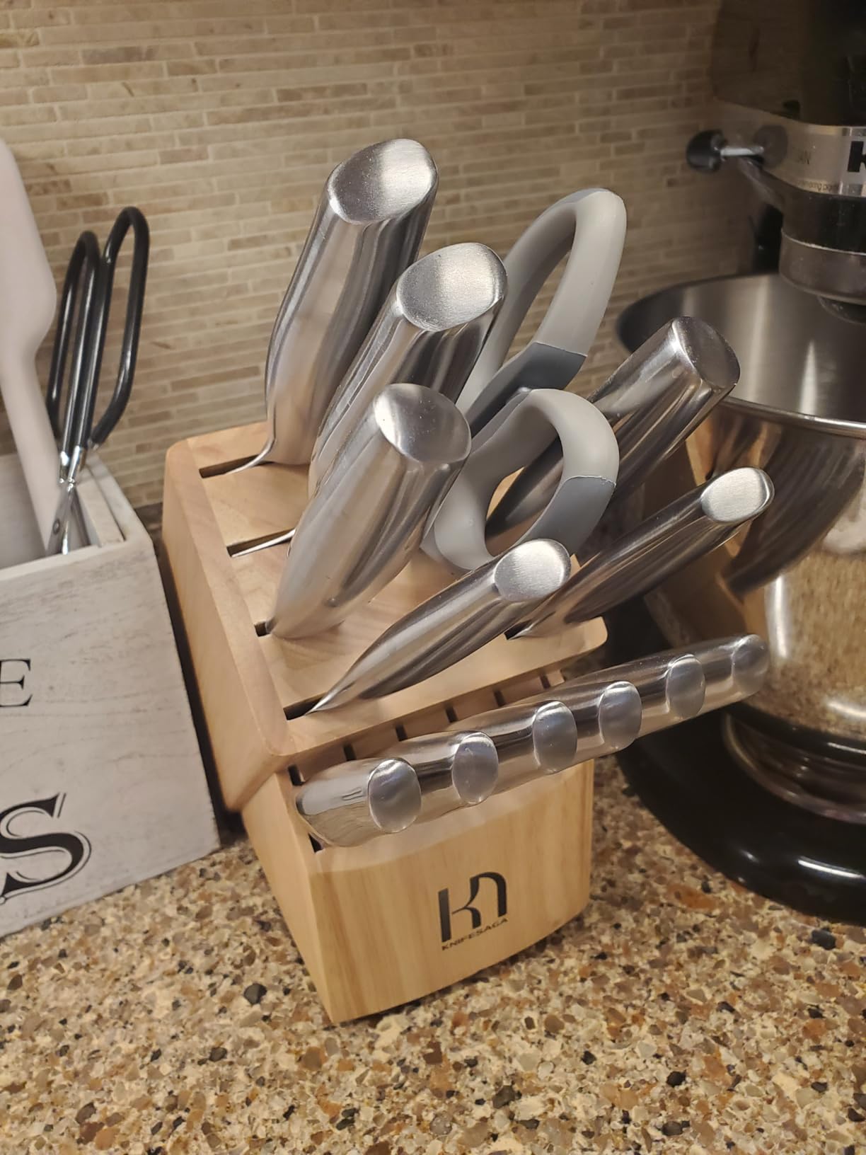 KnifeSaga 14 Pcs Knife Block Set, Premium, Razor Sharp, Japanese Steel customer photo 1
