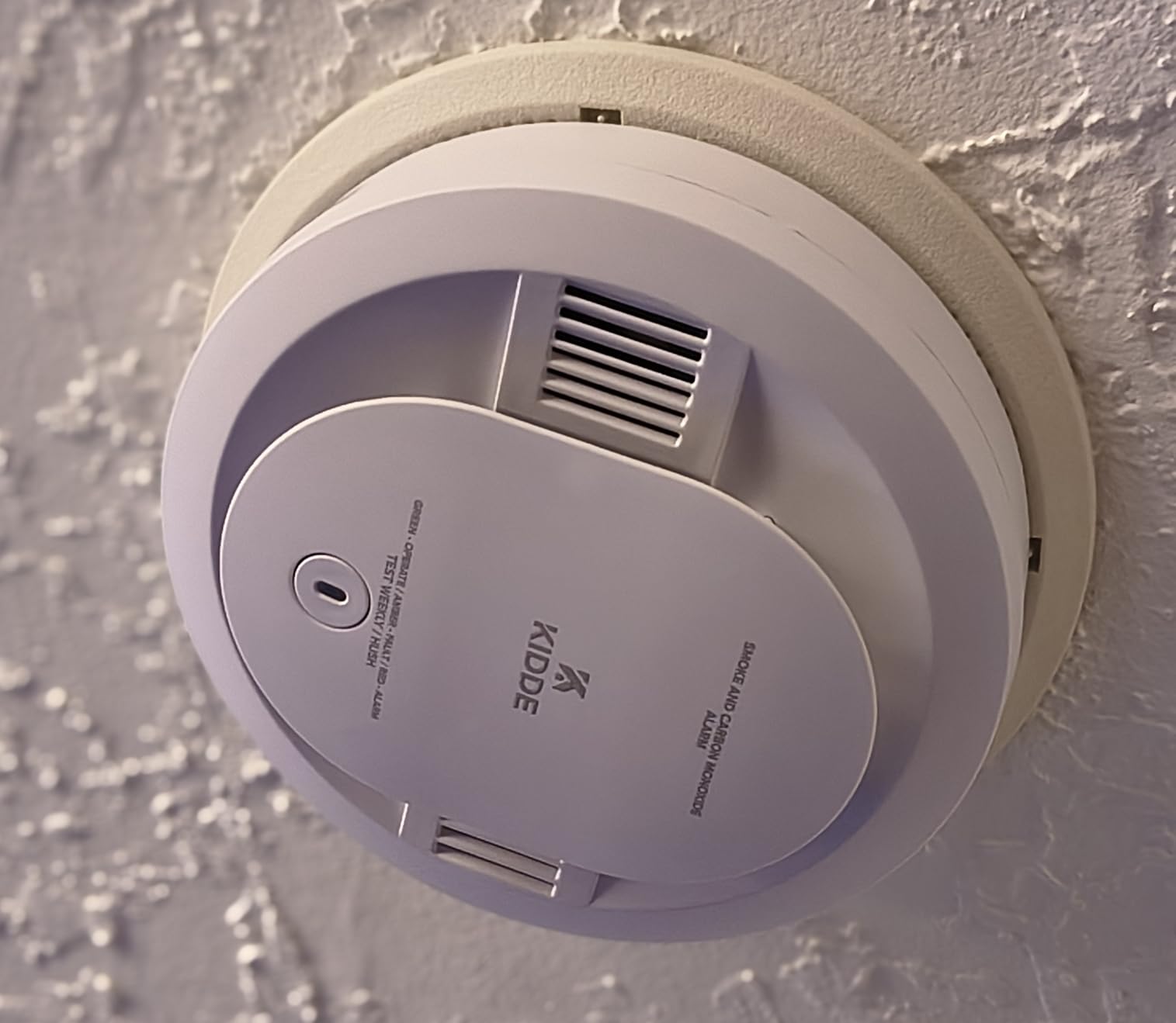 Kidde Smoke & Carbon Monoxide Detector, AA Battery-Powered, 30CUDR, 1 Pack customer photo 2