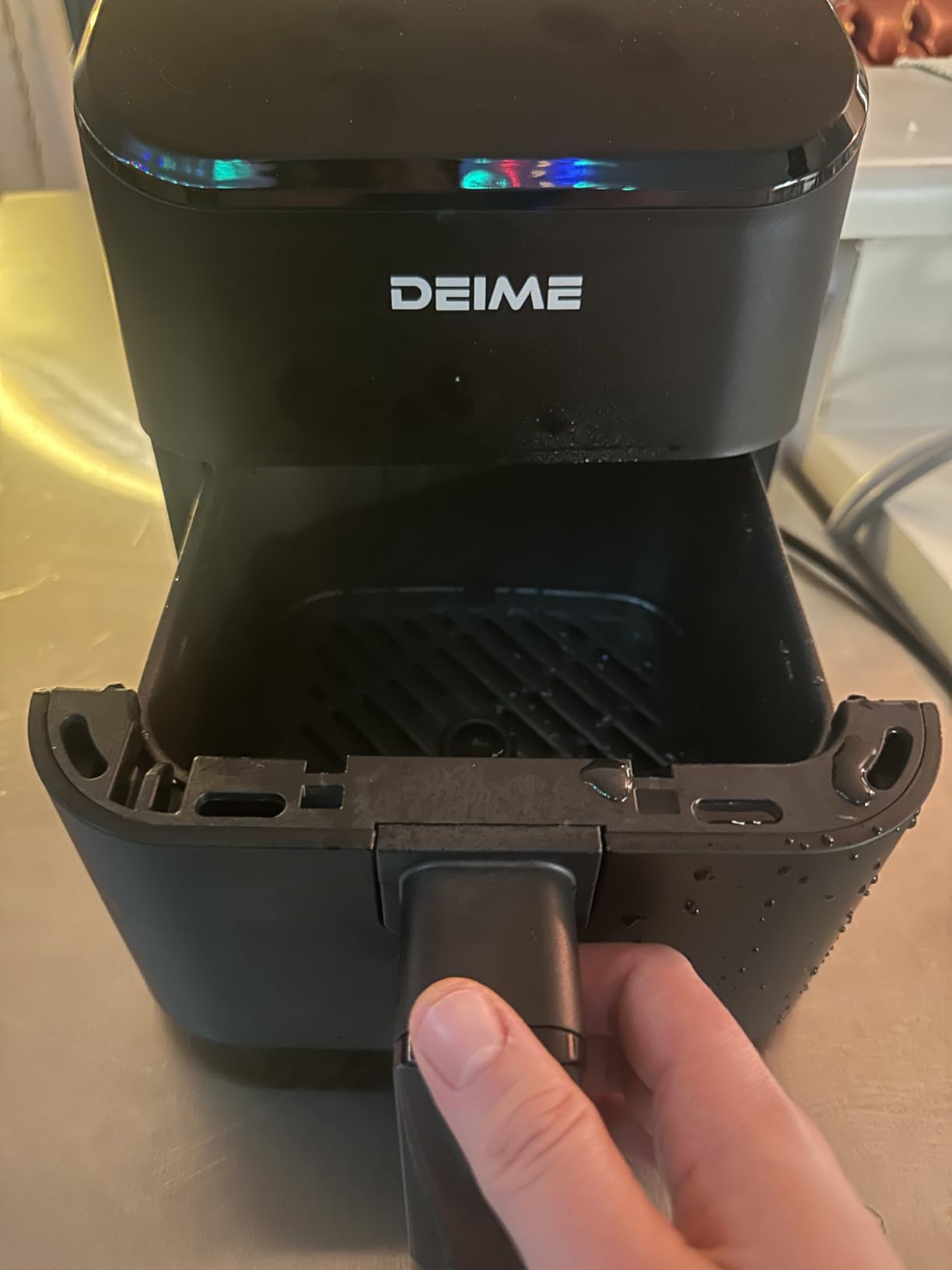 DEIME Air Fryer, Small Digital 3 Qt Airfryer Space Saving Compact, Bake, Reheat, Roasts for Quick Easy Meals, Mini Compact & Quiet, Nonstick & Dishwasher Safe Basket (Black) customer photo 1