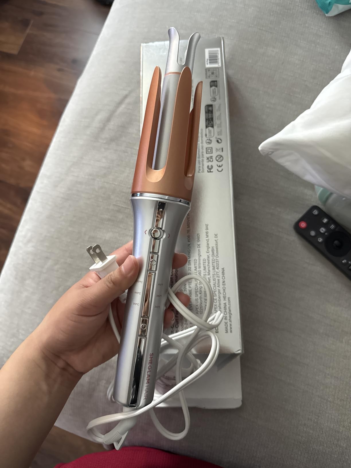 SHEGLAM Automatic Curling Iron 1 1/4 inch with 3 Temperatures Fast Heating, 2-Way Rotation, Anti-Scald, Anti-Tangle Rotating, Automatic Shut-Off for Hair Styling customer photo 1