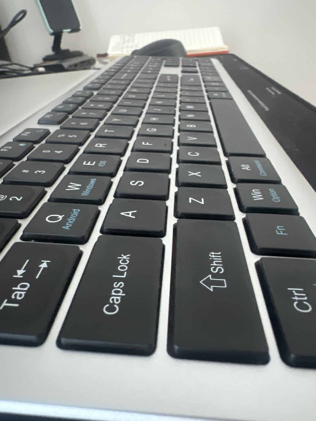 TECKNET Bluetooth Keyboard Rechargeable 4-Device (2.4G+BT) Free Switching customer photo 1