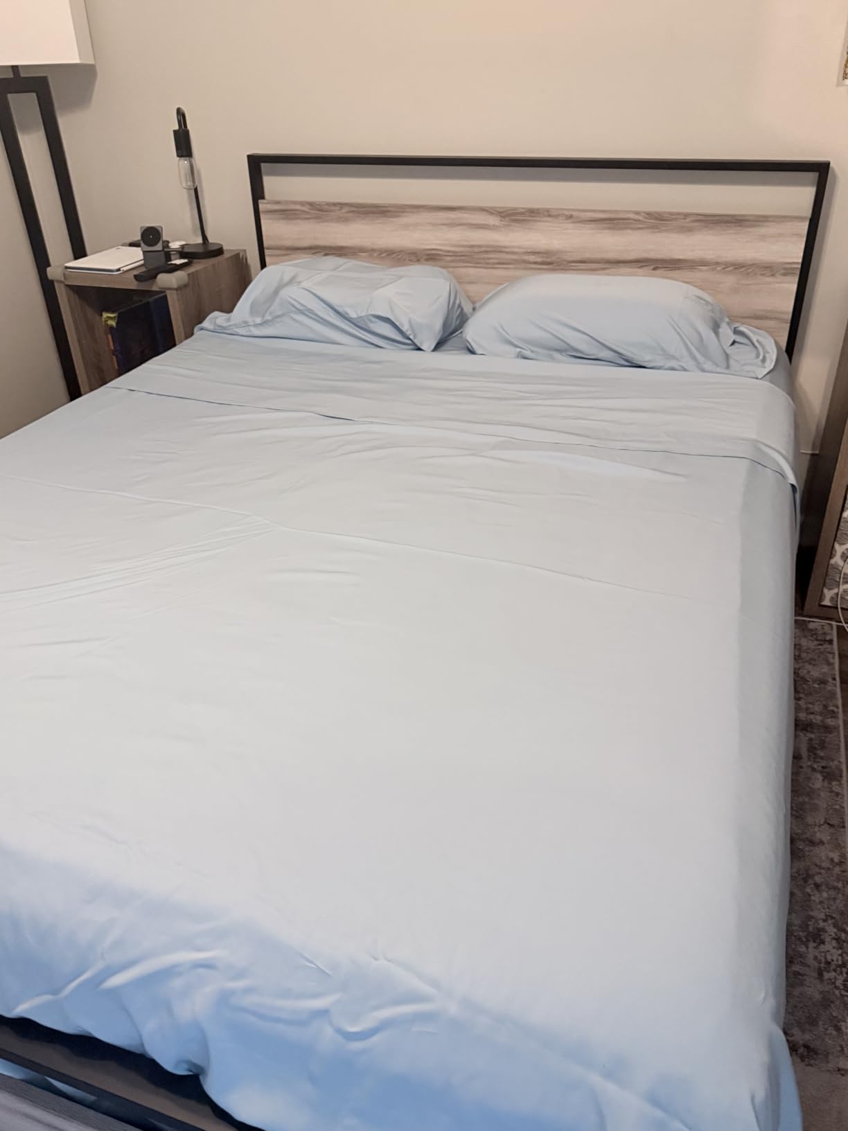 Bambaw 100% Viscose Derived from Bamboo Sheets Queen Size Set – 4pcs Cooling Sheets Queen Size, Perfect for Hot Sleepers, with Deep Pockets, Fits Up to 16'' with Elastic Corner Straps (Ivory) customer photo 1