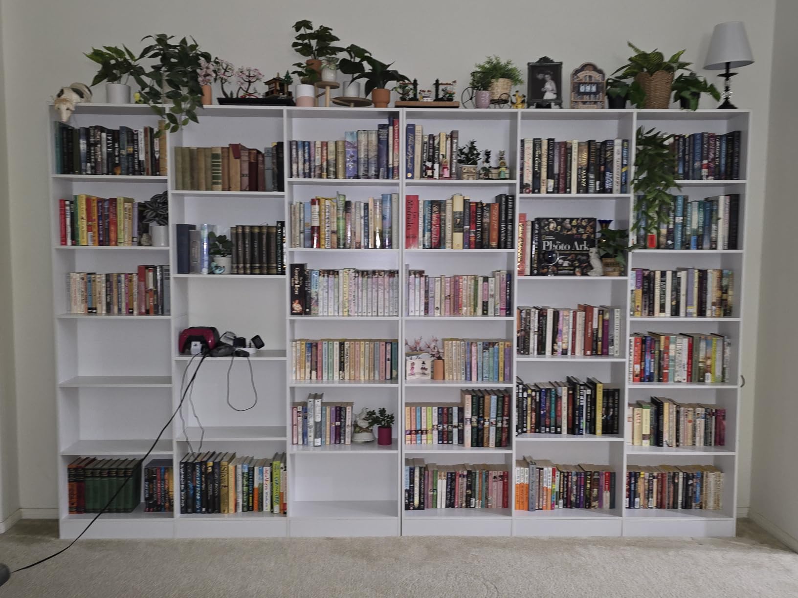 FACBOTALL Triple Wide Bookshelf, Large Bookshelf with 17 Display Shelves customer photo 1