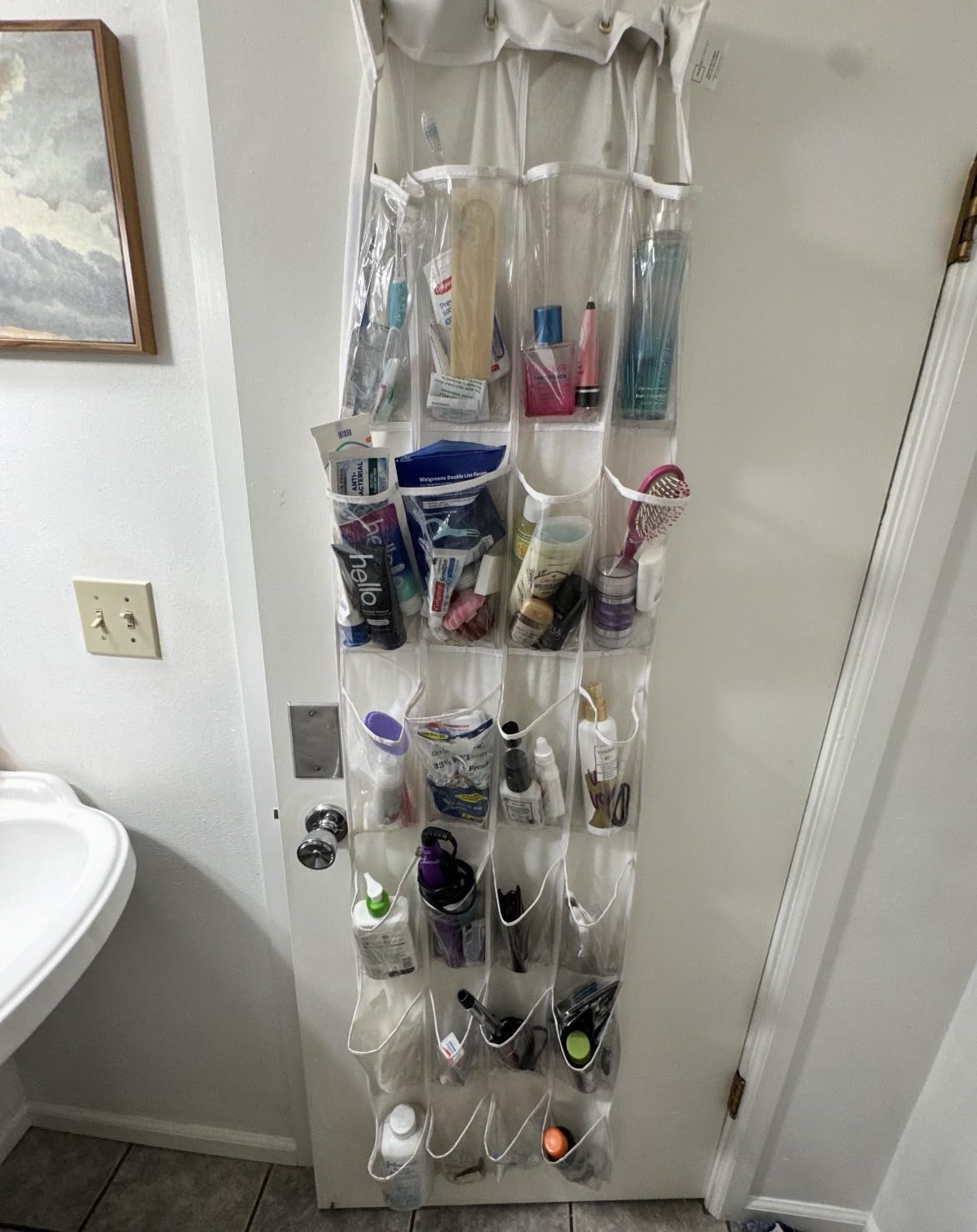 VyGrow Over The Door Organizer, Metal Door Organizer Hanging with 5 Adjustable Baskets and Coat Hook, Behind The Door Storage for Bedroom Closet Bathroom Pantry Cabinet Kitchen, White customer photo 1