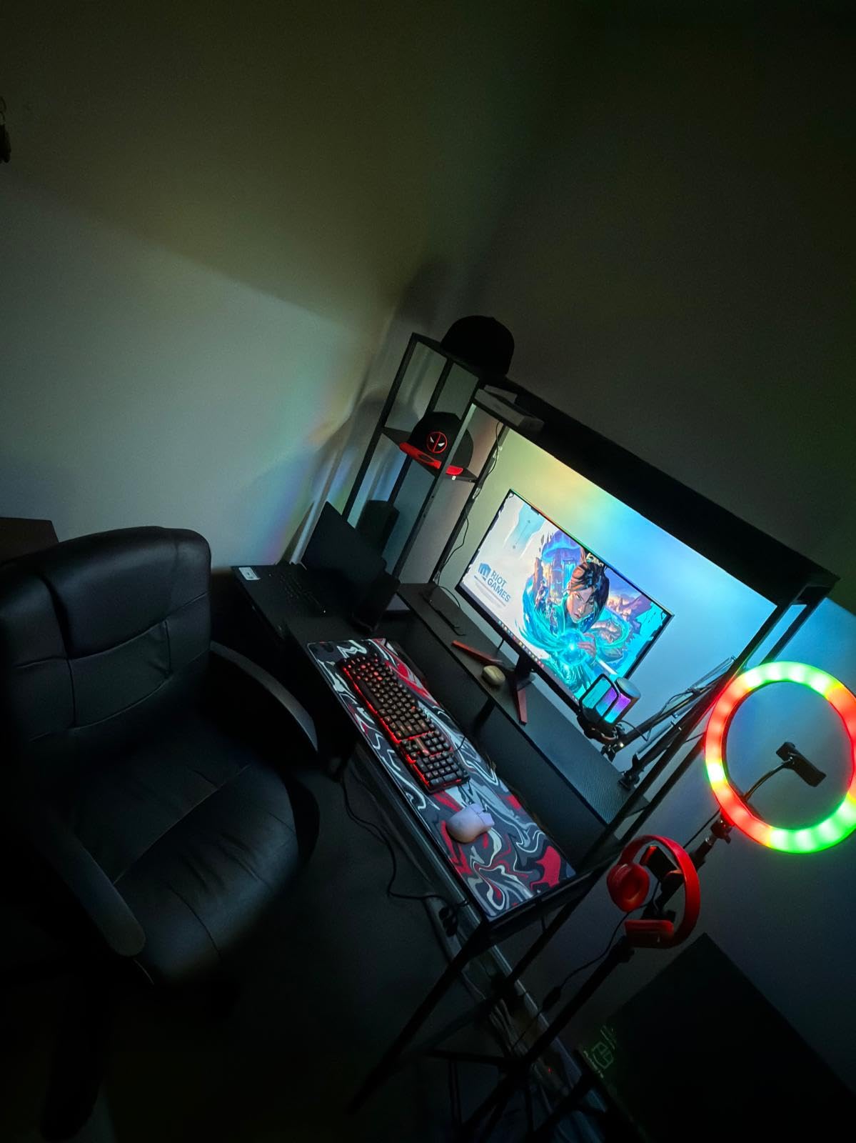 Casaottima 48 Inch Gaming Desk with Shelves & 3 Drawers & LED Light & Hutch customer photo 1