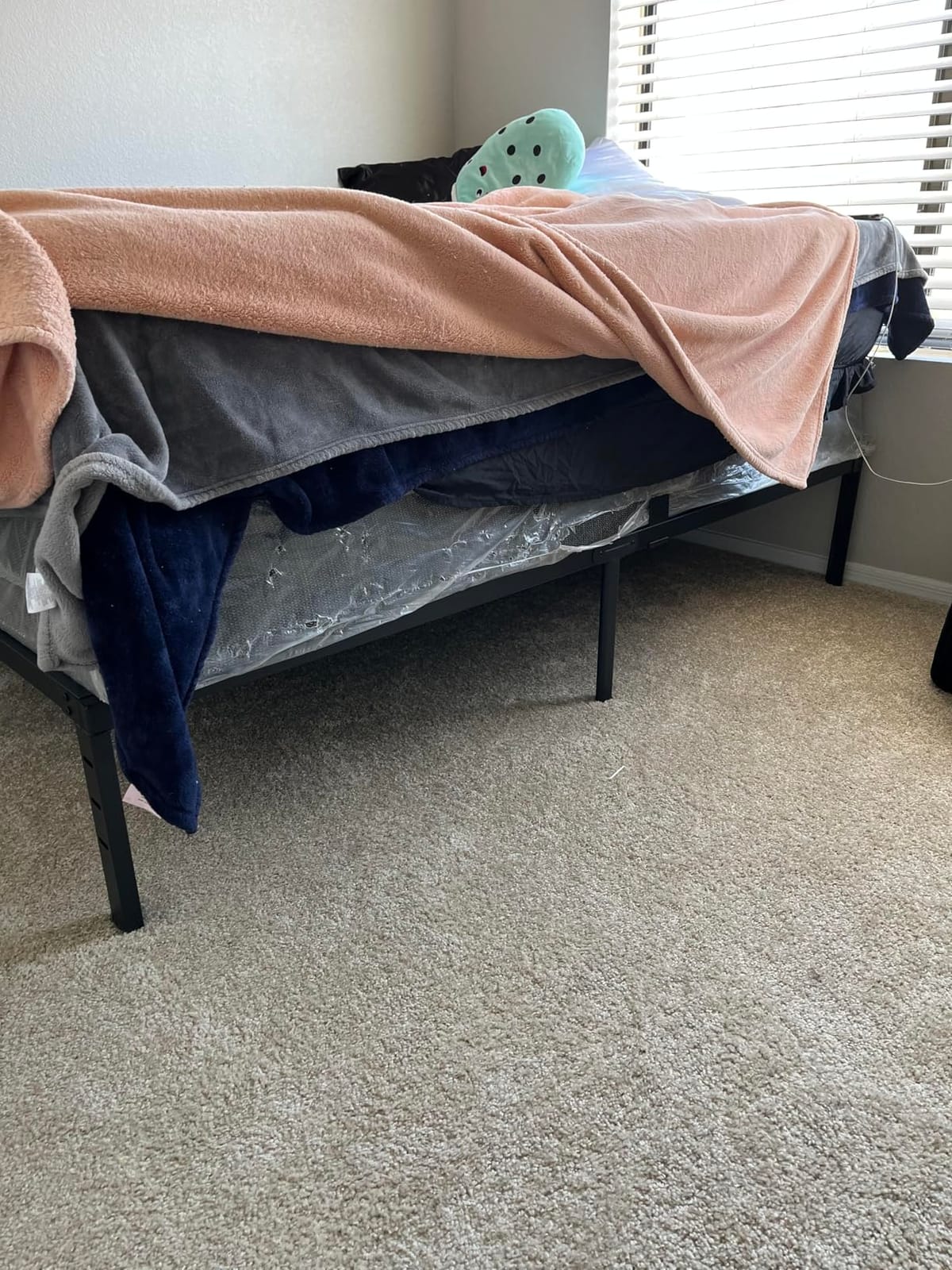 King Size Bed Frame,14 Inch 3500LBS Heavy Duty Metal Platform No-Squeaking customer photo 2