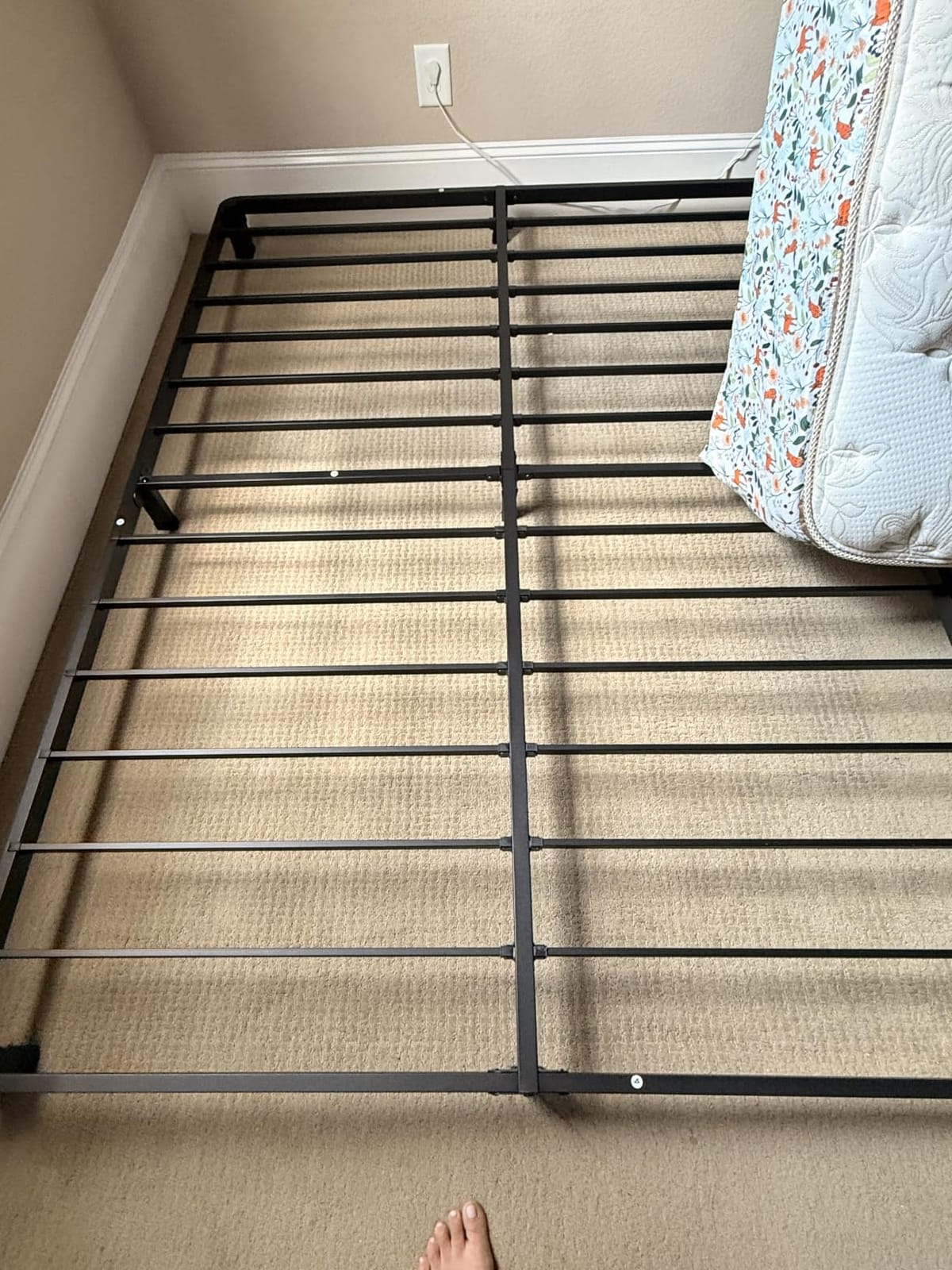 Bilily 18 inch King Bed Frame Metal Platform with Round Corner Legs,3500 LBS Heavy Duty Steel Slats Support,Headboard Compatible,No Box Spring Needed,Easy Assembly,Mattress Retainer,Underbed Storage customer photo 1