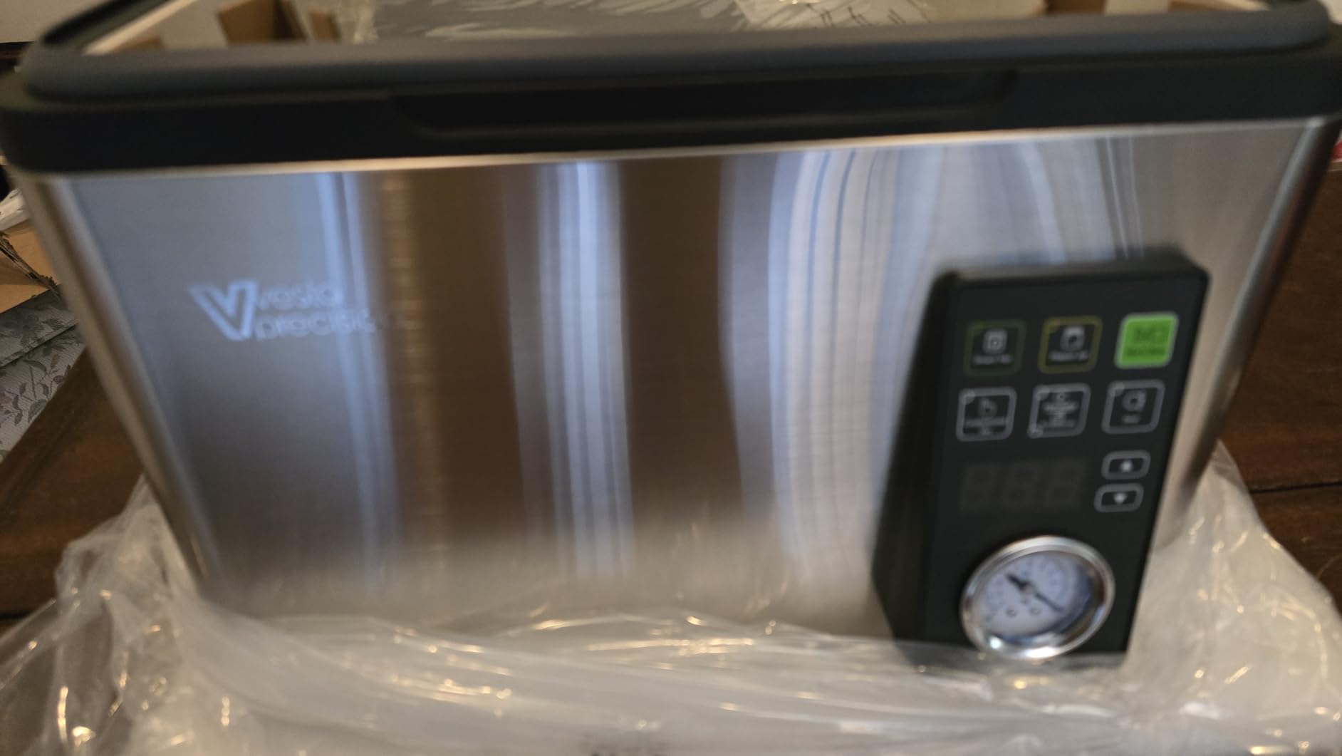 Vesta Precision 12” Chamber Vacuum Sealer, 5.6Qt chamber, Auto Vacuum Time customer photo 2