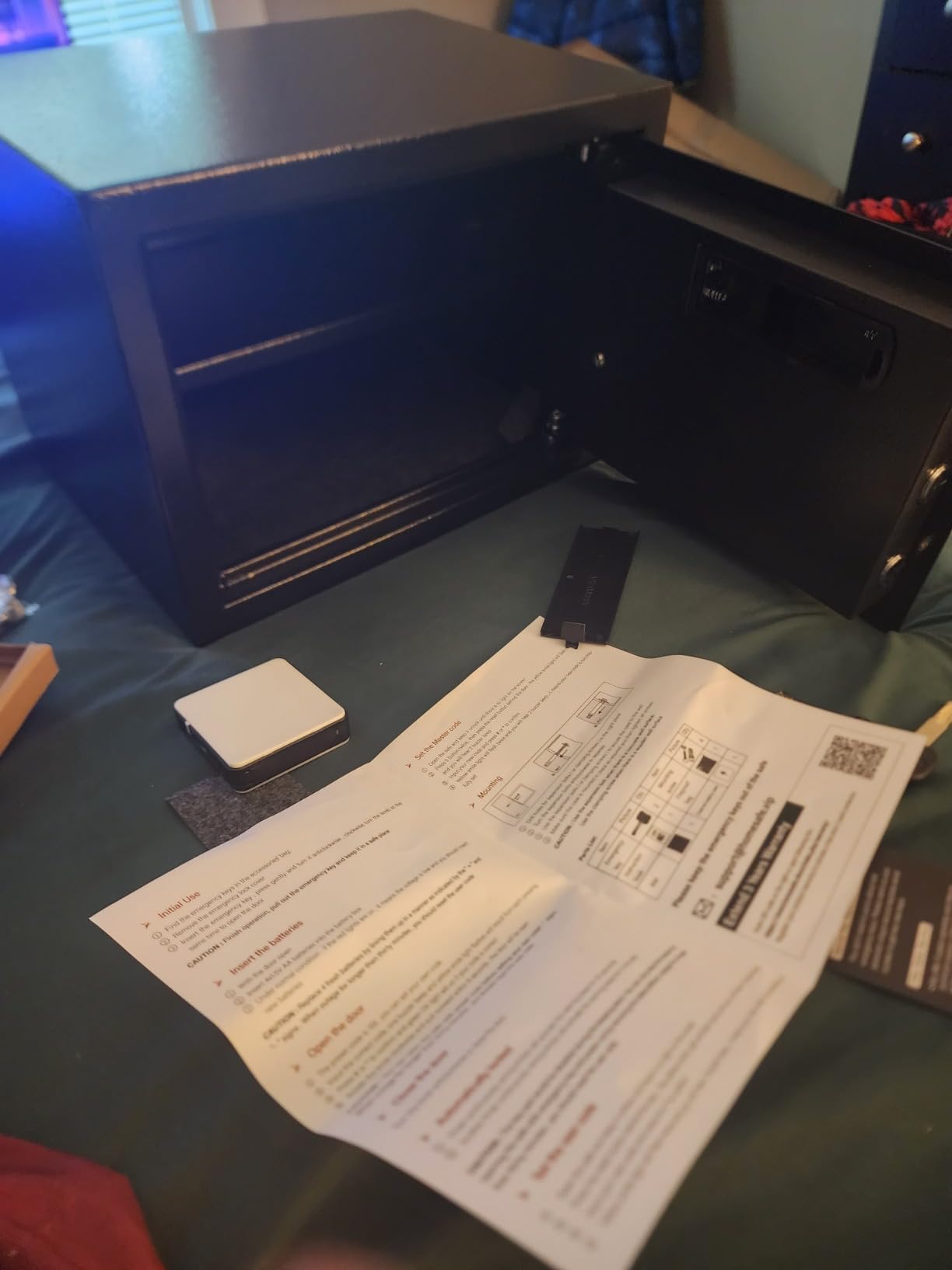 1800°F/ 35 Min Small Fireproof Safe, 15.25 Lbs Heavy Duty Safe Box customer photo 1