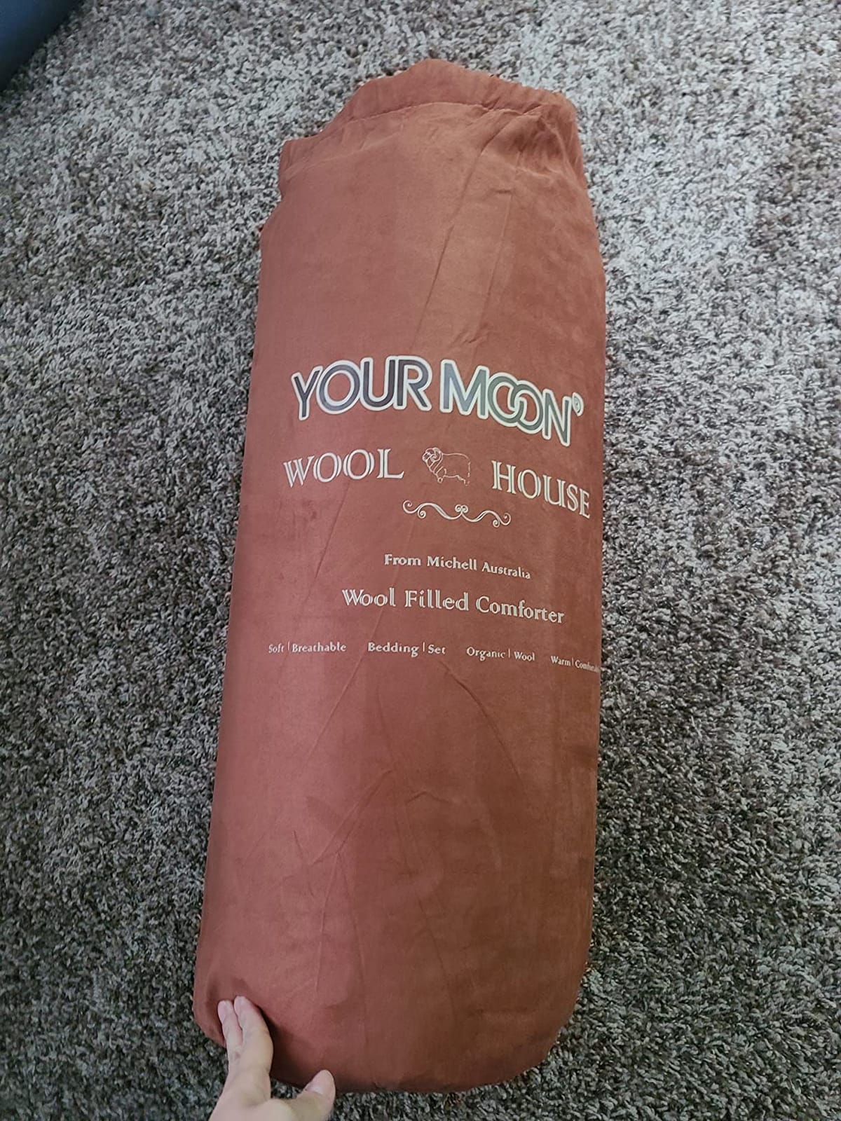 YOUR MOON Natural Wool Comforter Queen Size for Winter, Thick Warm Weight, 100% Australian Lamb Wool Filling, 570GSM Thermal-Weight, All Season Duvet Insert, Soft Noiseless Cotton Shell (White) customer photo 2